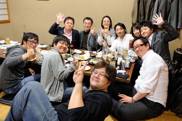 飲んでます！ 酔ってます！ 飛んでます！